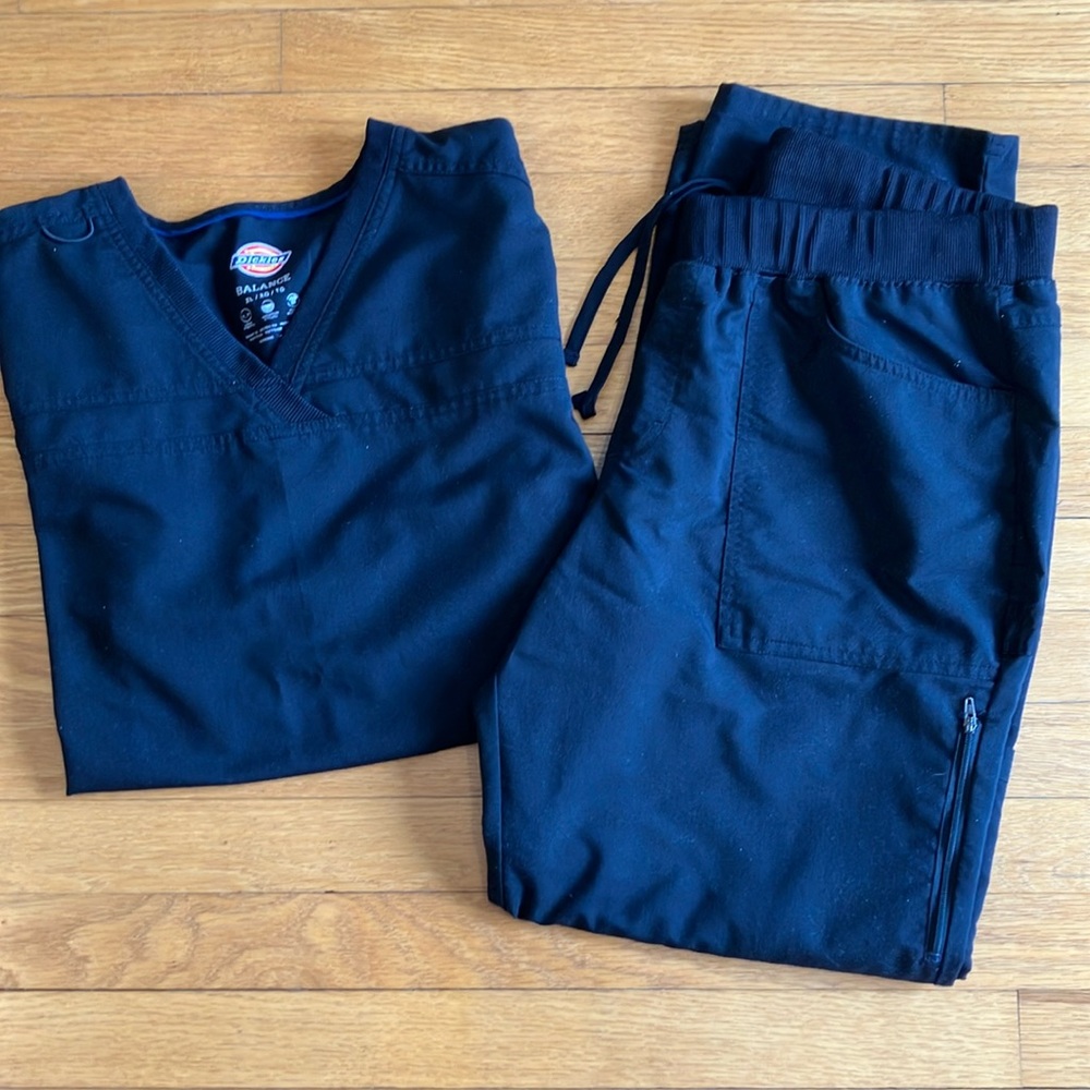 DICKIES Balance Black Scrub Set